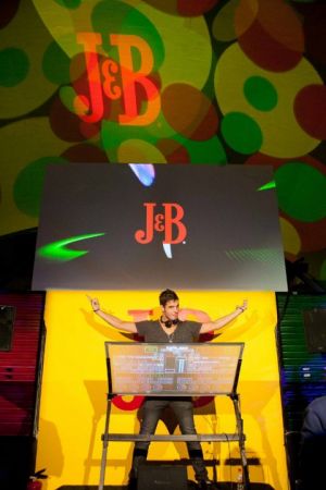 JB COLORS VUELVE A CONFIAR EN ATLANTIS VR PARA ANIMAR SUS FIESTAS